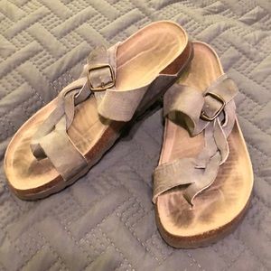White mountain sandals